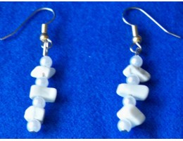 Howlite & Pearl earrings