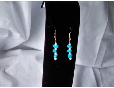 Howlite Dyed Turquoise & Pearl earrings