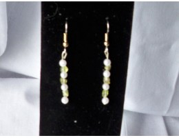 Peridot & Pearl earrings