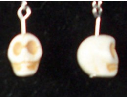 Tiny Skull earrings