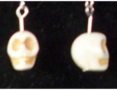 Tiny Skull earrings